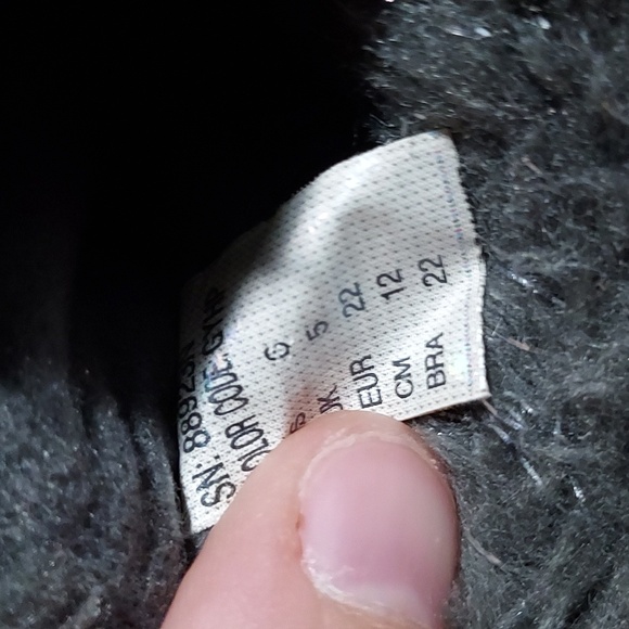 ๐2/$15 or 4/$25 Sketchers Boots with Princess Crown size 6 - Picture 3 of 4